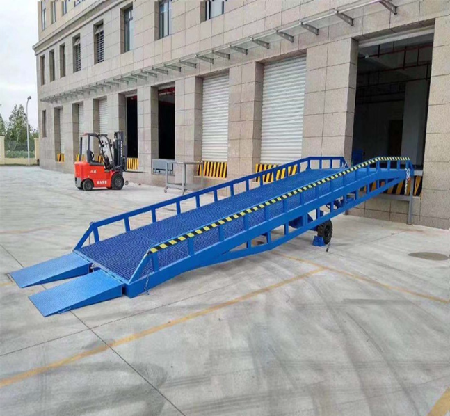 吕梁移动式登车桥装卸